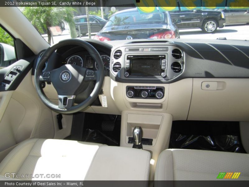 Candy White / Beige 2012 Volkswagen Tiguan SE