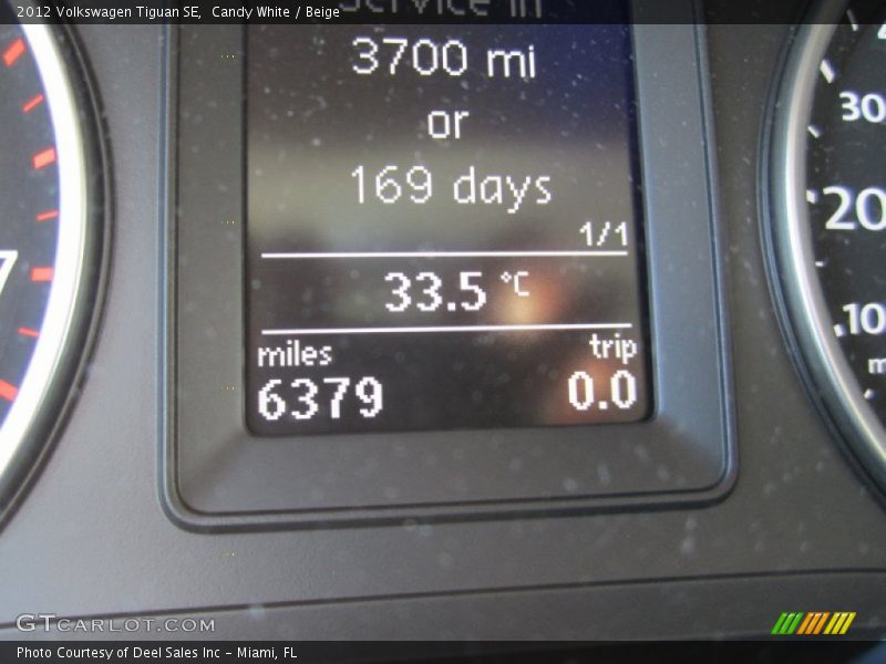 Candy White / Beige 2012 Volkswagen Tiguan SE