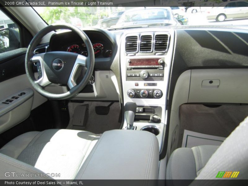 Platinum Ice Tricoat / Light Titanium 2008 GMC Acadia SLE