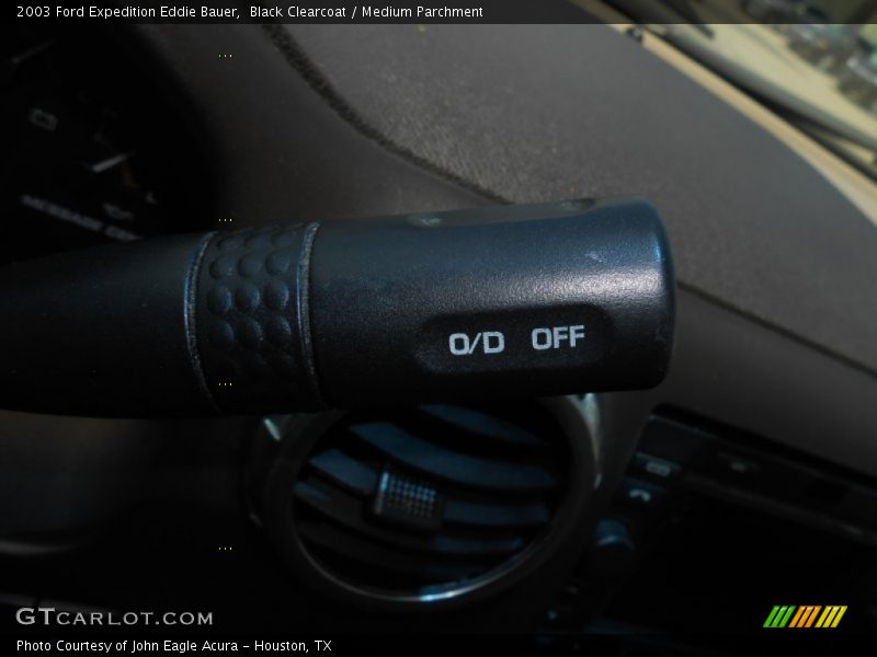 Black Clearcoat / Medium Parchment 2003 Ford Expedition Eddie Bauer