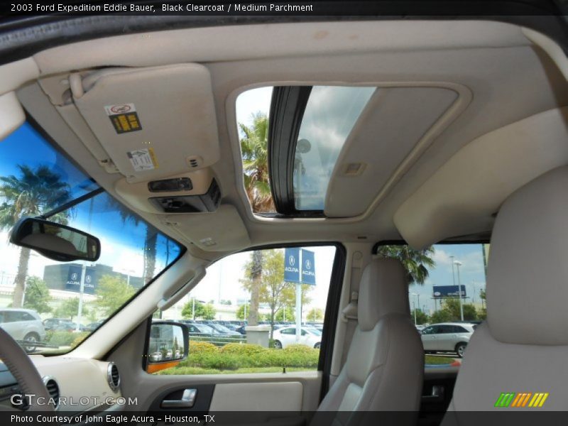 Black Clearcoat / Medium Parchment 2003 Ford Expedition Eddie Bauer