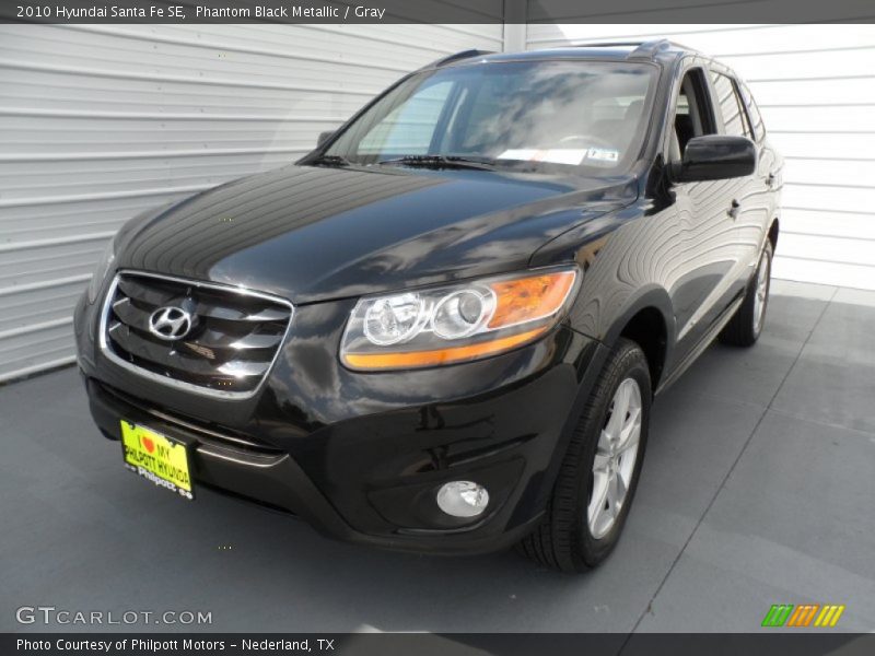 Phantom Black Metallic / Gray 2010 Hyundai Santa Fe SE