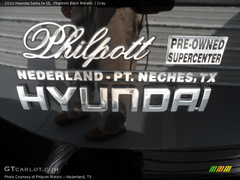 Phantom Black Metallic / Gray 2010 Hyundai Santa Fe SE