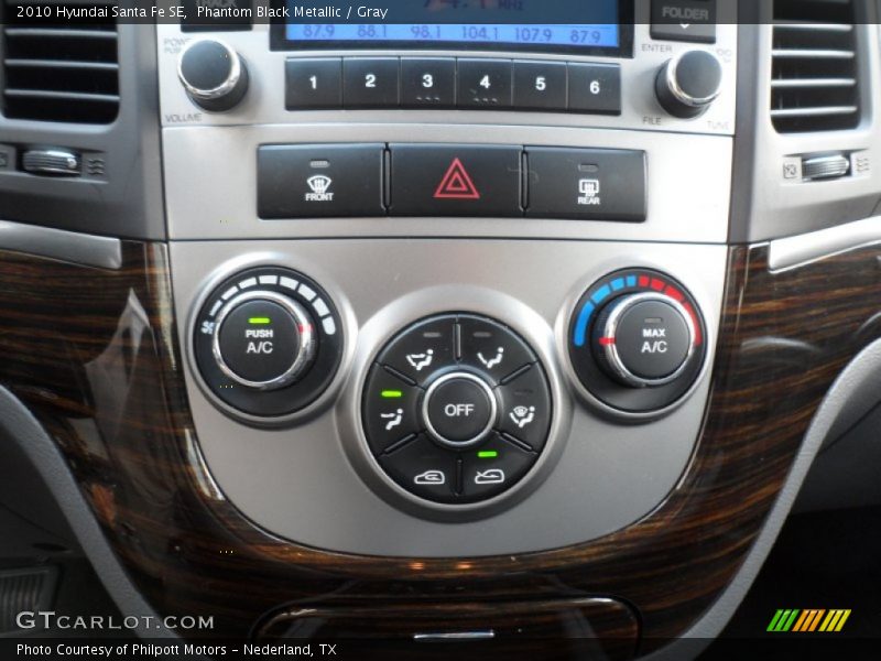 Phantom Black Metallic / Gray 2010 Hyundai Santa Fe SE