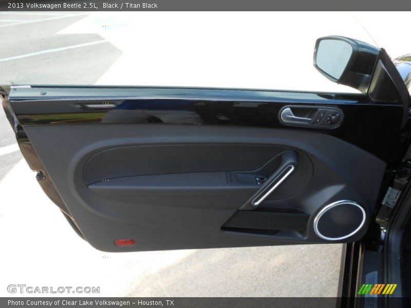 Door Panel of 2013 Beetle 2.5L