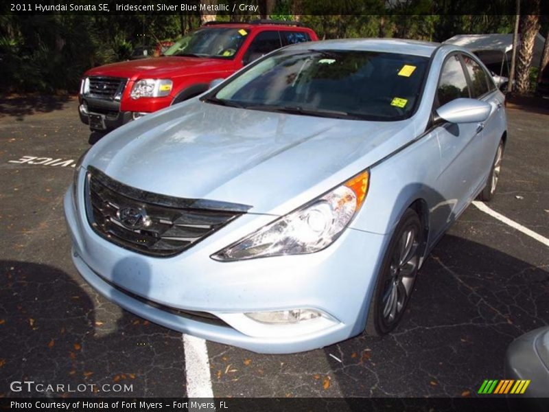 Iridescent Silver Blue Metallic / Gray 2011 Hyundai Sonata SE