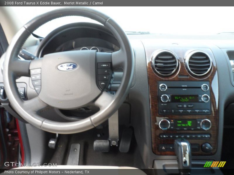 Dashboard of 2008 Taurus X Eddie Bauer