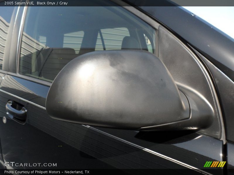 Black Onyx / Gray 2005 Saturn VUE