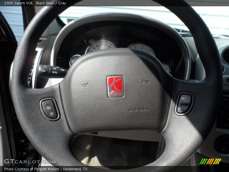 Black Onyx / Gray 2005 Saturn VUE