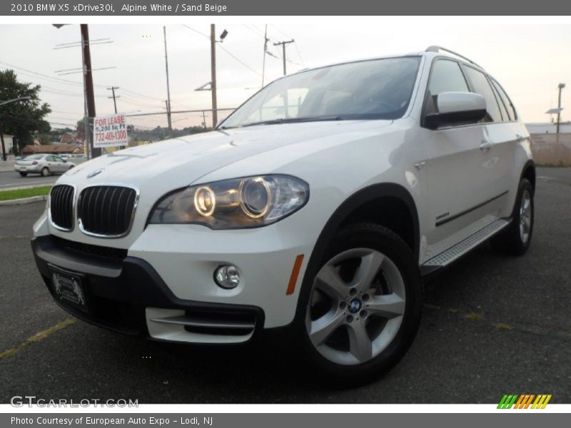 Alpine White / Sand Beige 2010 BMW X5 xDrive30i