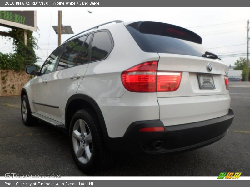 Alpine White / Sand Beige 2010 BMW X5 xDrive30i
