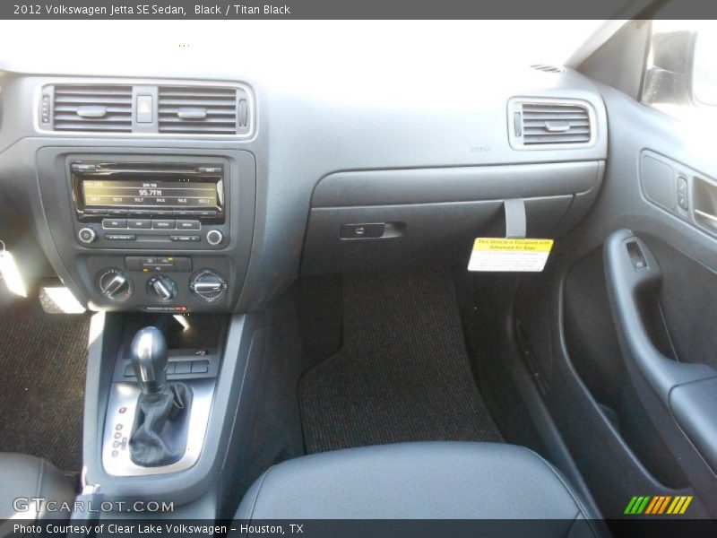Black / Titan Black 2012 Volkswagen Jetta SE Sedan