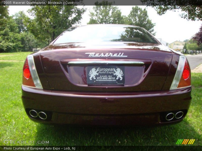 Bordeaux / Cuoio 2005 Maserati Quattroporte