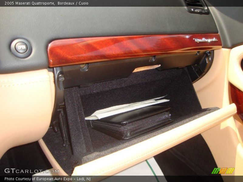 Glove Box - 2005 Maserati Quattroporte 