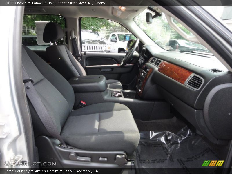  2010 Tahoe LS 4x4 Ebony Interior