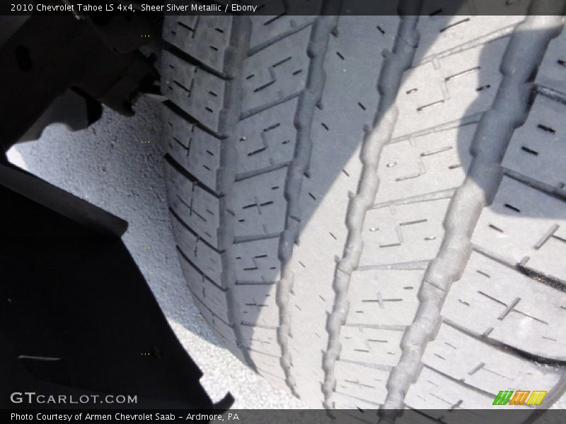 Sheer Silver Metallic / Ebony 2010 Chevrolet Tahoe LS 4x4