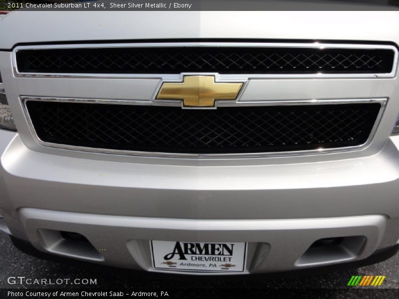 Sheer Silver Metallic / Ebony 2011 Chevrolet Suburban LT 4x4