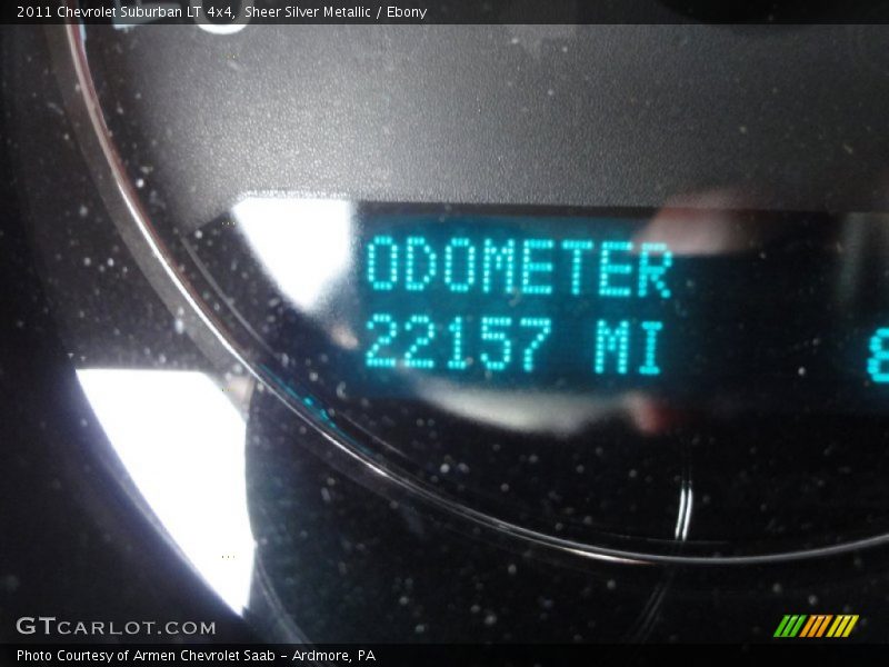 Sheer Silver Metallic / Ebony 2011 Chevrolet Suburban LT 4x4