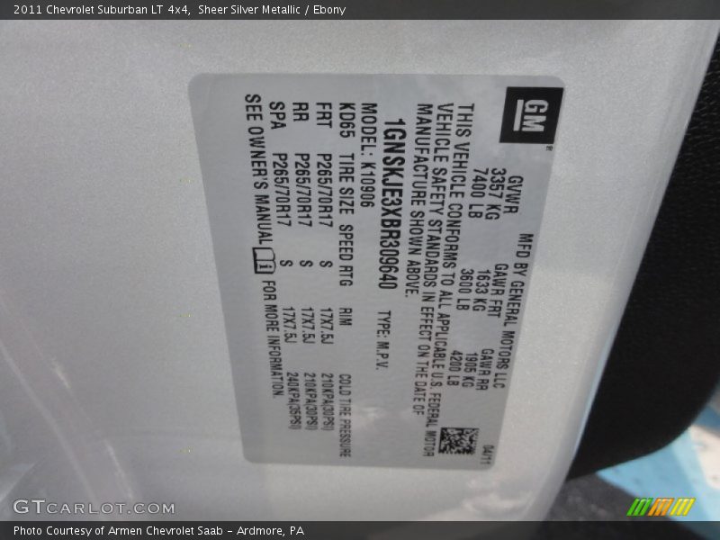 Sheer Silver Metallic / Ebony 2011 Chevrolet Suburban LT 4x4