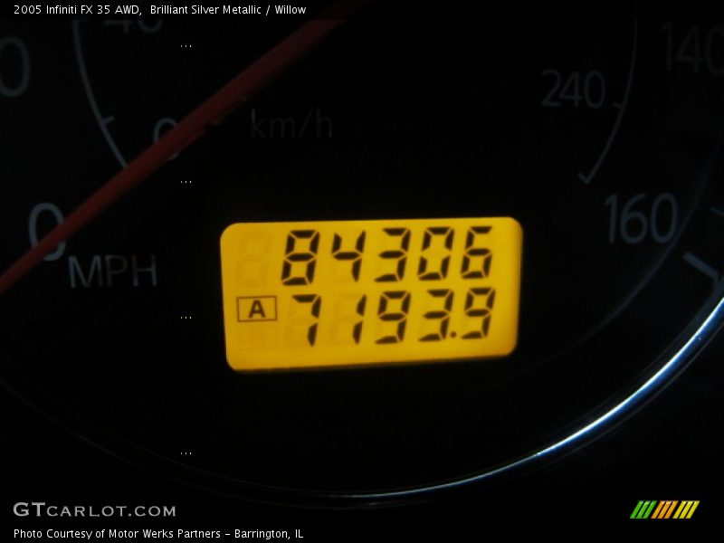 Brilliant Silver Metallic / Willow 2005 Infiniti FX 35 AWD