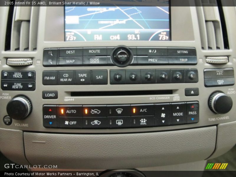 Controls of 2005 FX 35 AWD