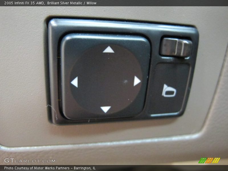 Controls of 2005 FX 35 AWD