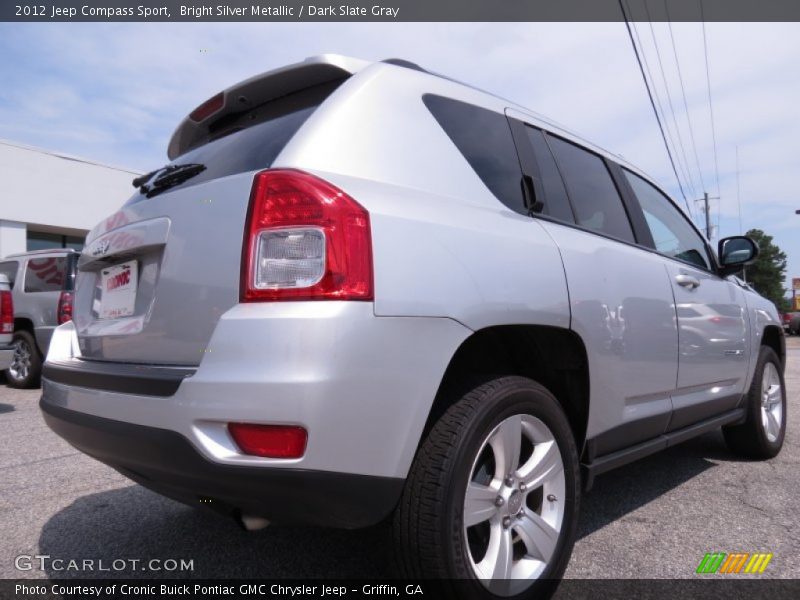 Bright Silver Metallic / Dark Slate Gray 2012 Jeep Compass Sport