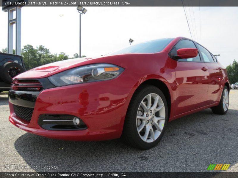 Redline 2-Coat Pearl / Black/Light Diesel Gray 2013 Dodge Dart Rallye