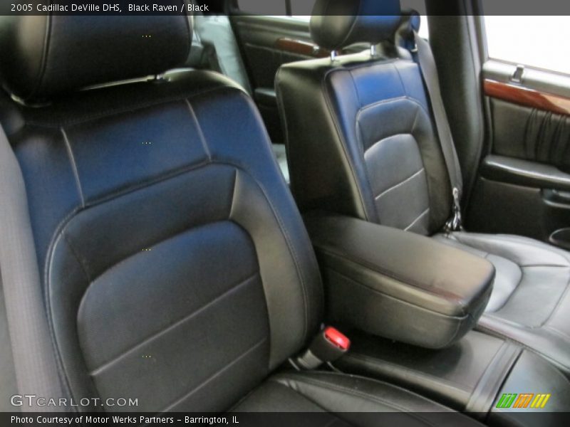 Black Raven / Black 2005 Cadillac DeVille DHS
