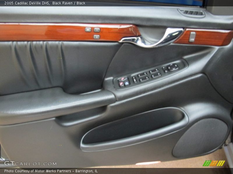 Black Raven / Black 2005 Cadillac DeVille DHS