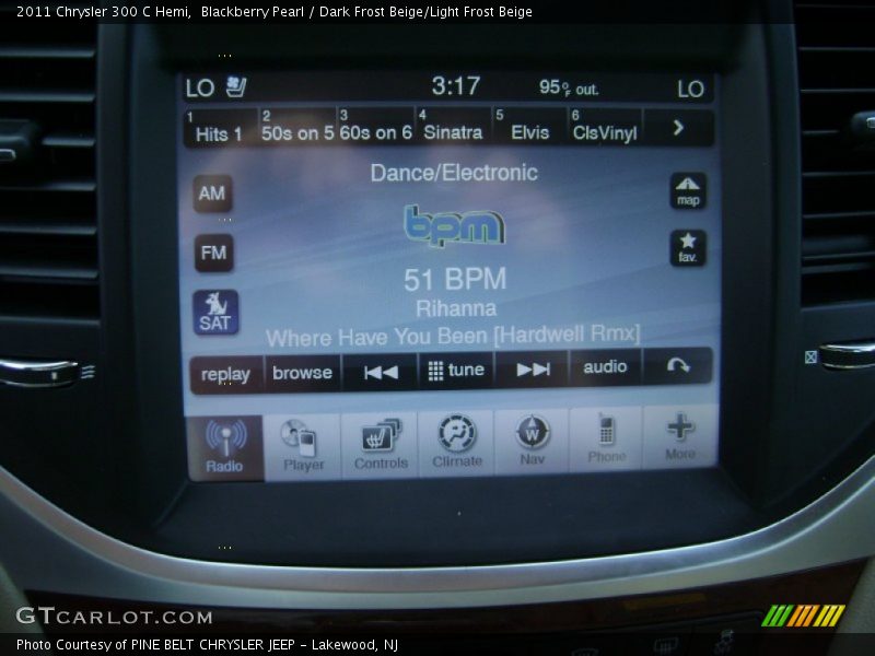 Blackberry Pearl / Dark Frost Beige/Light Frost Beige 2011 Chrysler 300 C Hemi