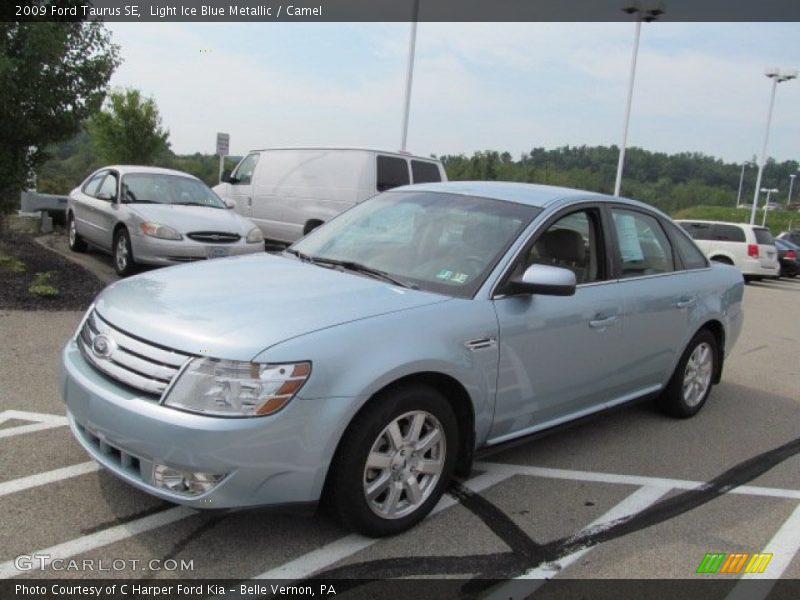 Light Ice Blue Metallic / Camel 2009 Ford Taurus SE
