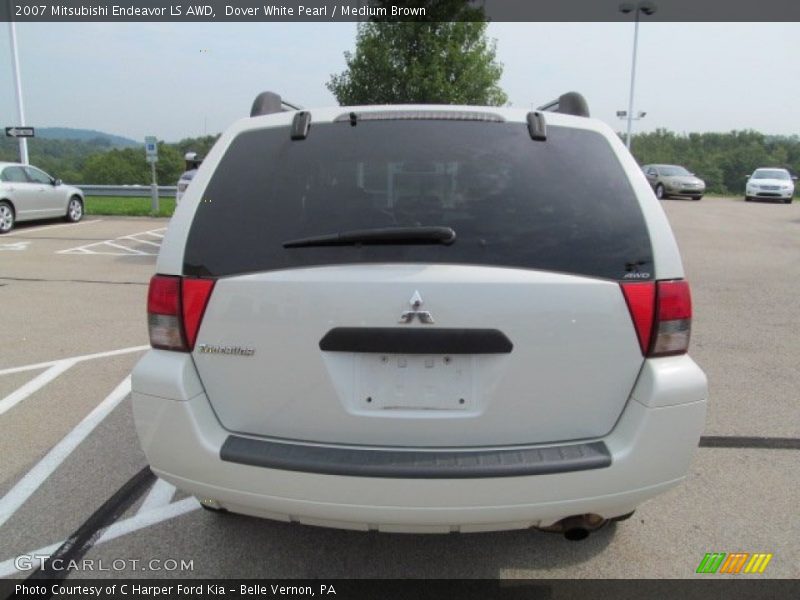 Dover White Pearl / Medium Brown 2007 Mitsubishi Endeavor LS AWD