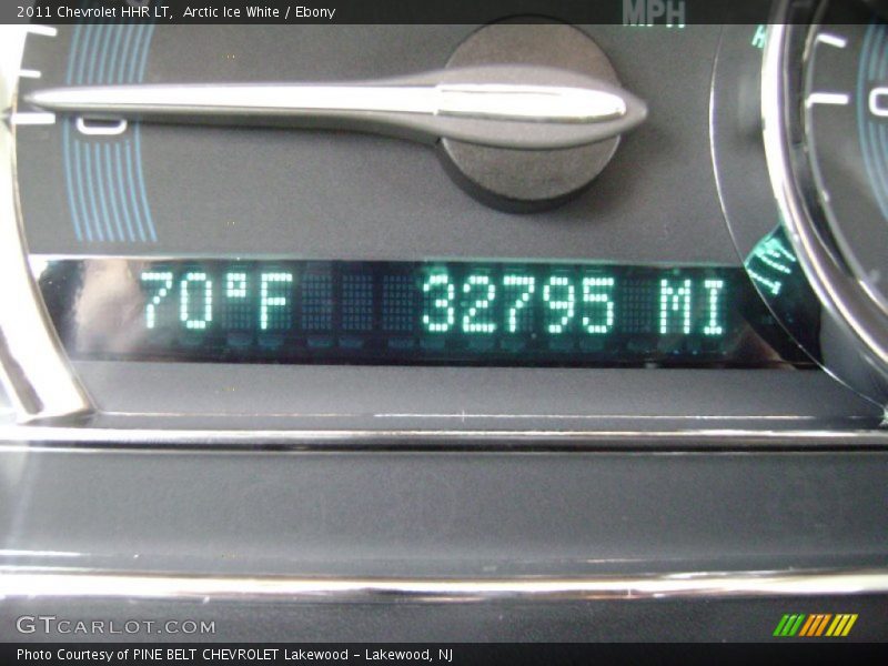 Arctic Ice White / Ebony 2011 Chevrolet HHR LT