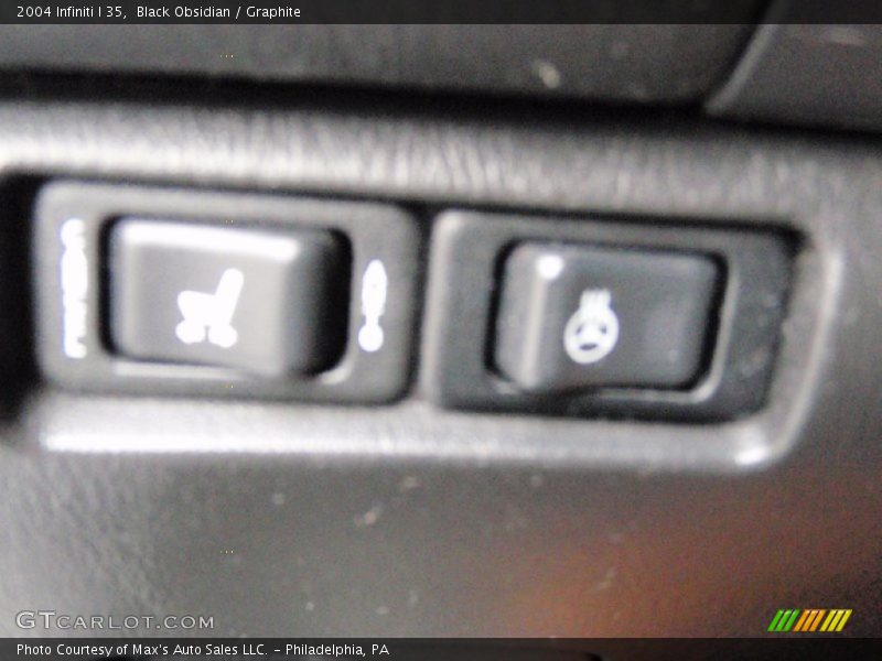 Black Obsidian / Graphite 2004 Infiniti I 35