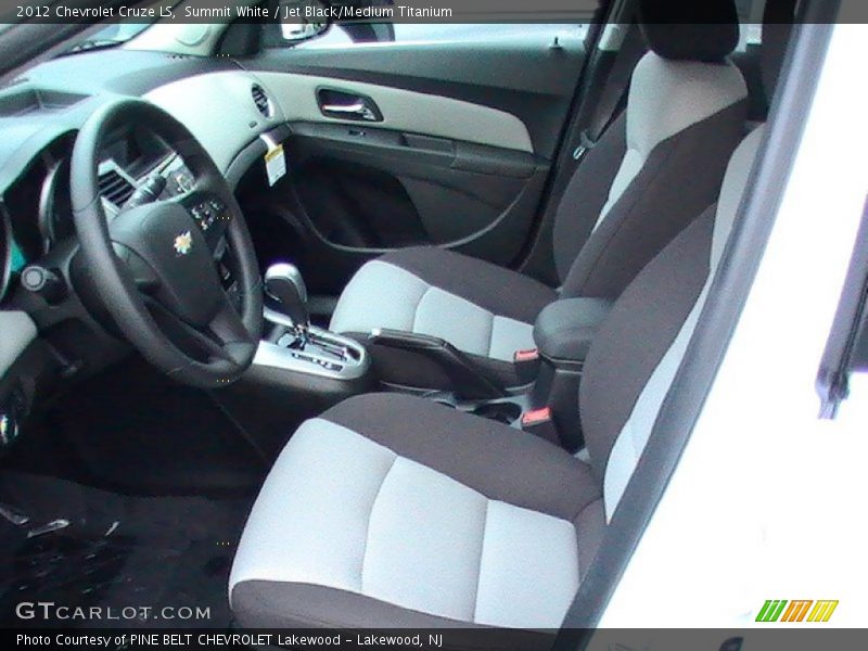 Summit White / Jet Black/Medium Titanium 2012 Chevrolet Cruze LS