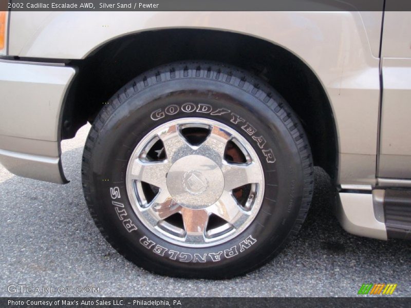 Silver Sand / Pewter 2002 Cadillac Escalade AWD