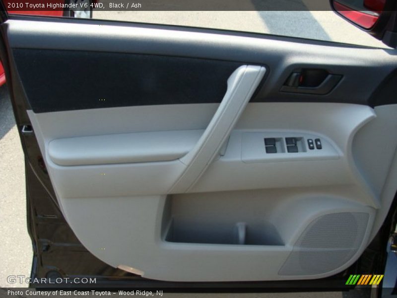 Black / Ash 2010 Toyota Highlander V6 4WD