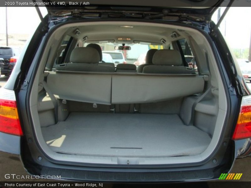 Black / Ash 2010 Toyota Highlander V6 4WD