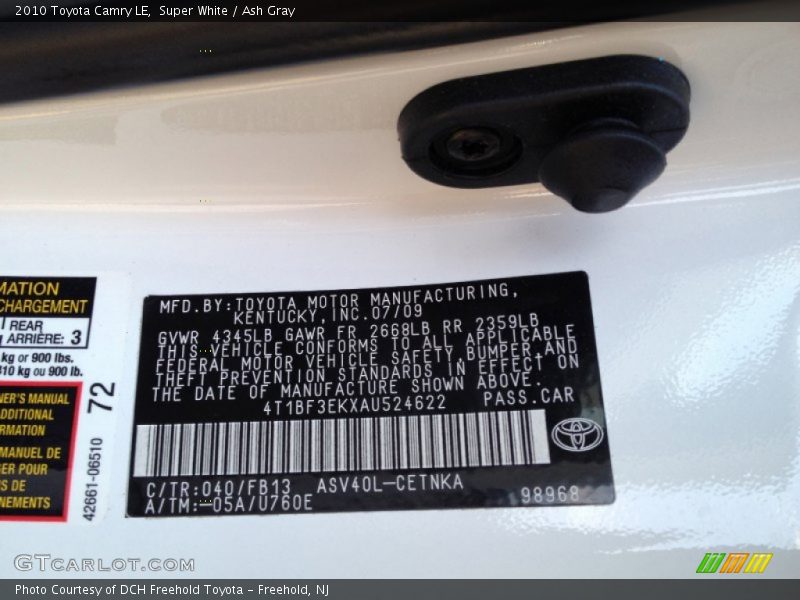 Super White / Ash Gray 2010 Toyota Camry LE