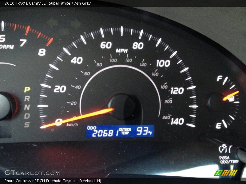 Super White / Ash Gray 2010 Toyota Camry LE