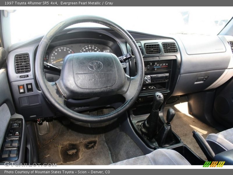 Evergreen Pearl Metallic / Gray 1997 Toyota 4Runner SR5 4x4