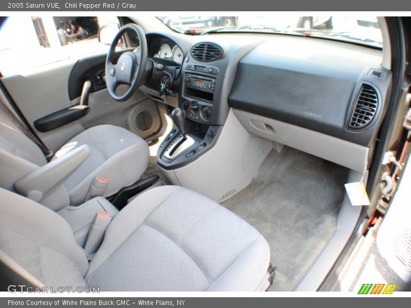 Chili Pepper Red / Gray 2005 Saturn VUE