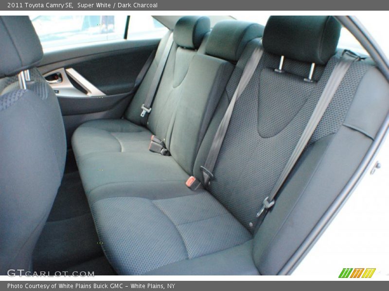 Super White / Dark Charcoal 2011 Toyota Camry SE