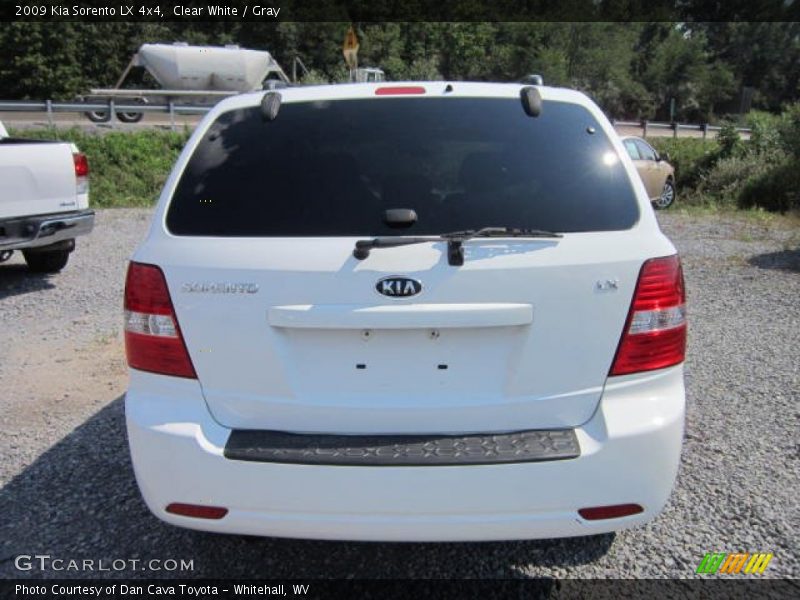 Clear White / Gray 2009 Kia Sorento LX 4x4