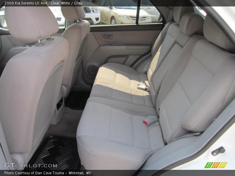 Clear White / Gray 2009 Kia Sorento LX 4x4