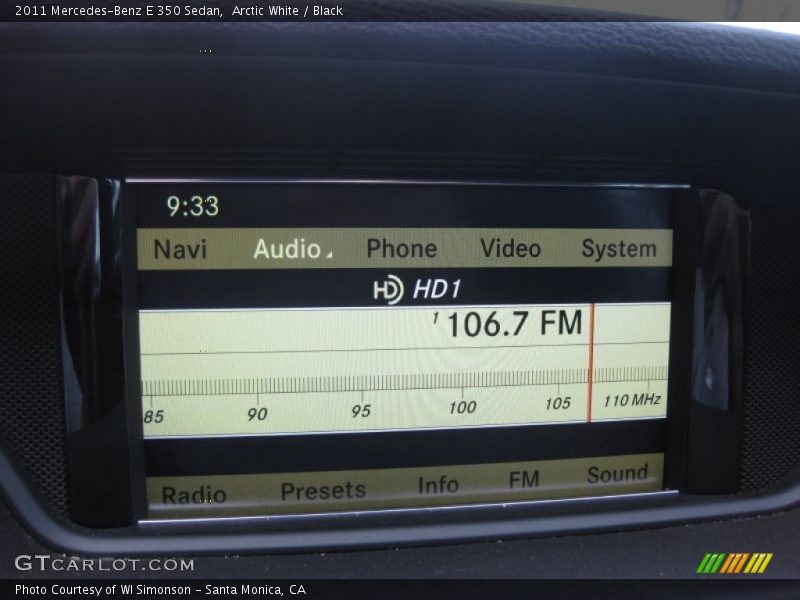 Arctic White / Black 2011 Mercedes-Benz E 350 Sedan