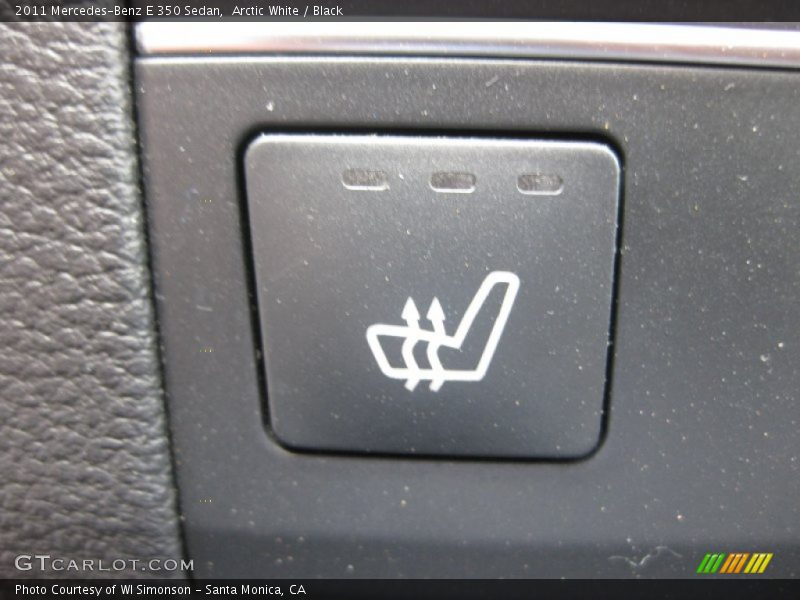 Arctic White / Black 2011 Mercedes-Benz E 350 Sedan