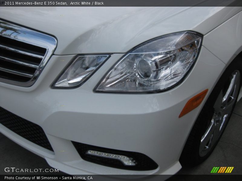Arctic White / Black 2011 Mercedes-Benz E 350 Sedan