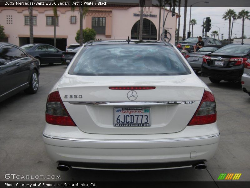 Arctic White / Black 2009 Mercedes-Benz E 350 Sedan